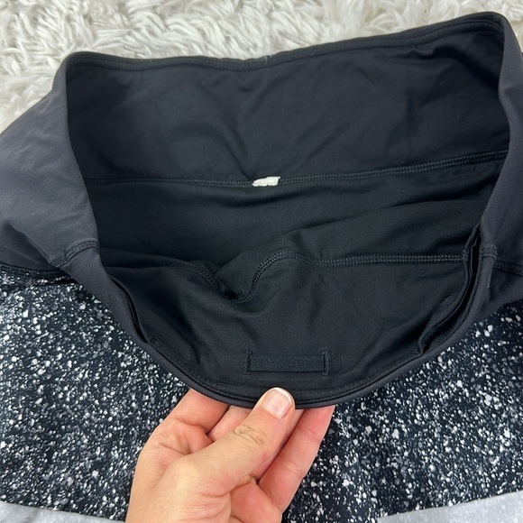 Lululemon Run Times Short Mini Splatter White Black - Picture 2 of 5